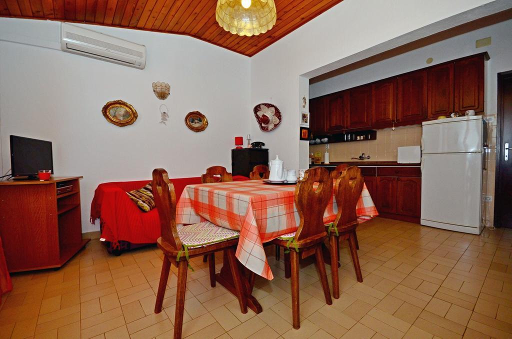 Apartments Katica Trogir Eksteriør billede